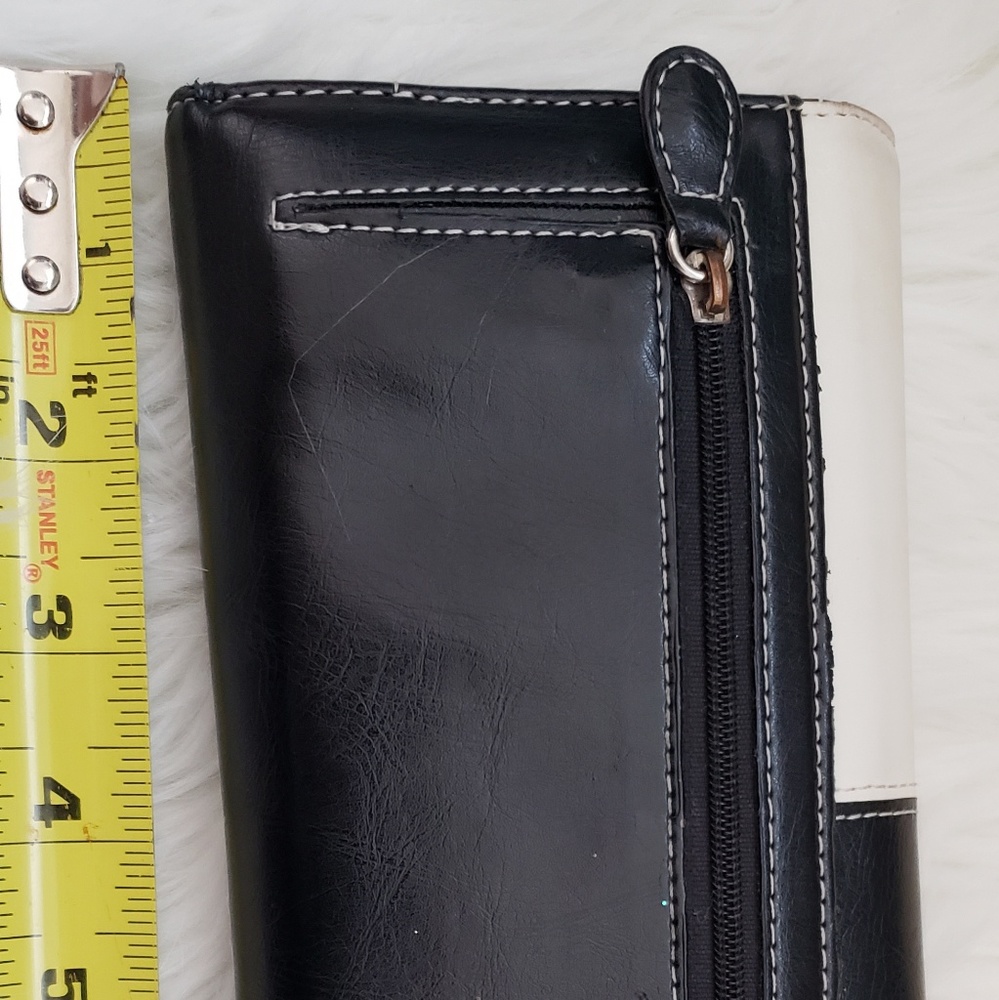 Wallet - Picture 2 of 4